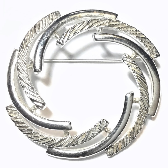 Vintage 1960s Modernist Silver Tone Circle Brooch Signed Sarah Coventry - Picture 1 of 3